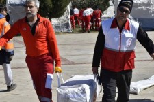 برپایی اردوگاه اسکان اضطراری برای زلزله زدگان ترکیه توسط امدادگران هلال‌احمر استان کرمانشاه