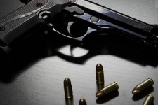 کشف بیش از 3هزار فشنگ جنگی در محور حمیل به اهواز/دستگیری یک متهم سابقه‌دار با دو قبضه کلت کمری