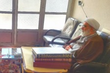 دیدار امام‌جمعه اسلام‌آبادغرب با آیت‌الله شب زنده‌دار از فقهای شورای نگهبان