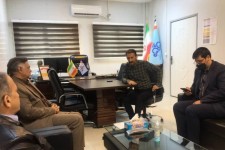 بازدید فرماندار و‌ دادستان شهرستان از پتروشیمی اسلام‌آبادغرب