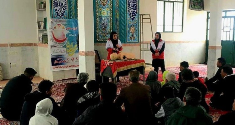 اجرای طرح آموزش همگانی هلال‌احمر در مساجد شهرستان اسلام آبادغرب