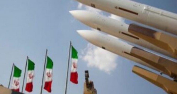 کشورهای ابرقدرت دنیا مبهوت قدرت نظامی ایران هستند/ ولایت‌مداری رمز توفیق