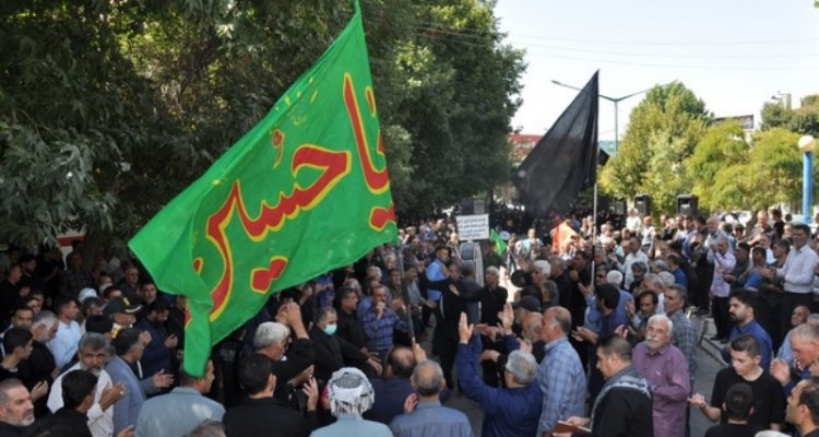 مراسم عزاداری اربعین حسینی در اسلام‌آبادغرب برگزار شد + تصاویر