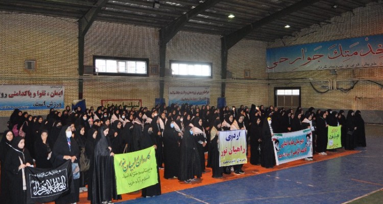 اعزام کاروان راهیان‌نور دانش‌آموزان اسلام‌آبادغرب به مناطق عملیاتی غرب کشور