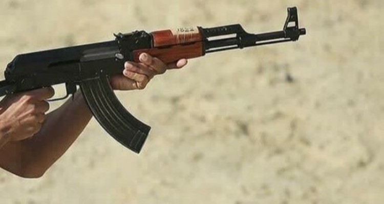 شهادت ۱۲ نفر در حمله تروریستی به مقر انتظامی راسک/ هیأتی انتظامی به ریاست جانشین فراجا عازم راسک شد