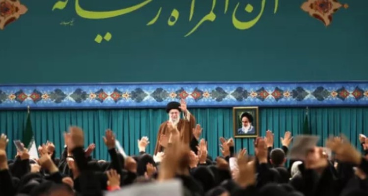 بانوان می‌توانند در انتخابات نقش‌آفرین باشند