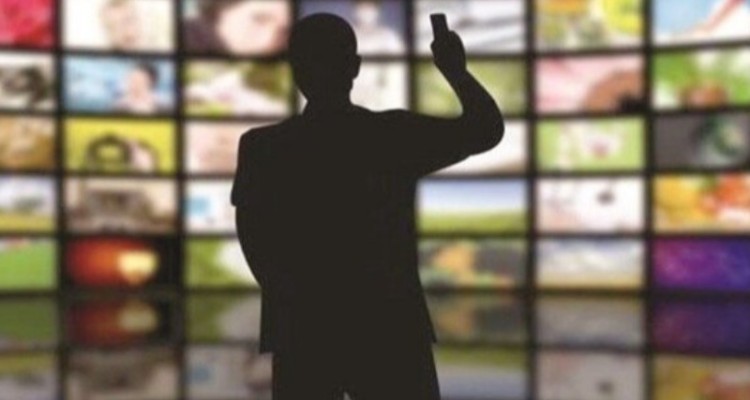 فیلم های سینمایی پنجم فروردین تلویزیون: از عروس فراری تا مصلحت