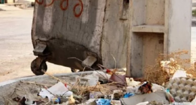 اسلام‌آبادی‌ها از کمبود مخازن زباله گلایه‌مند هستند