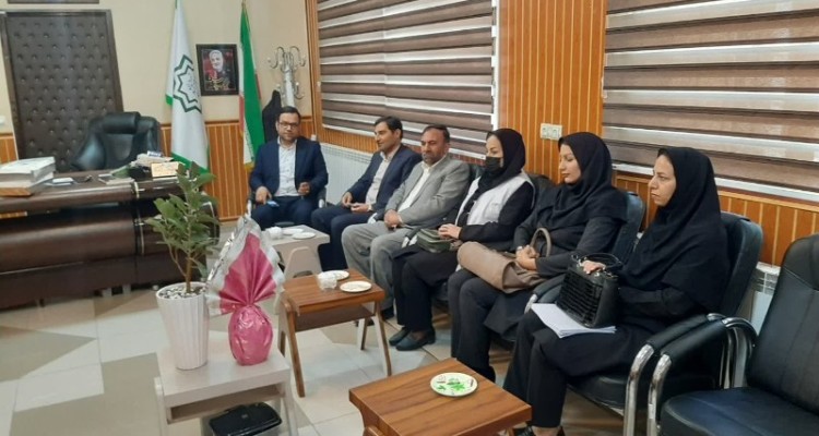 دیدار رئیس بهزیستی شهرستان با شهردار اسلام آبادغرب