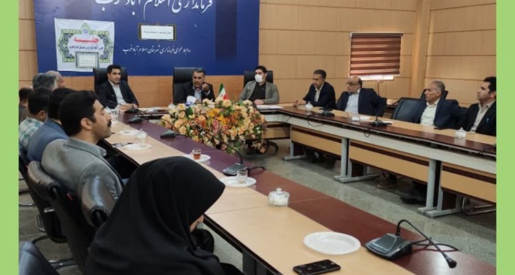 مسعود جابری معاون برنامه ریزی و توسعه فرمانداری از  ۱50هزار نسخه کتاب اراده به شهروندان خبر داد