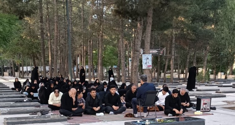 اجتماع استغاثه برای تعجیل در فرج