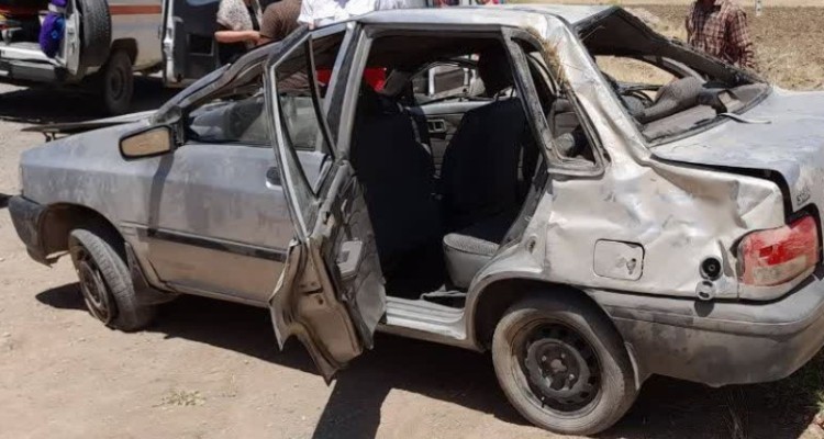 ۴ مصدوم به علت واژگونی خودروی پراید در محور اسلام آبادغرب به کرمانشاه