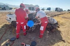 ۲فوتی و۳مصدوم بعلت برخورد دو دستگاه خودرو سمند در محور اسلام آباد غرب