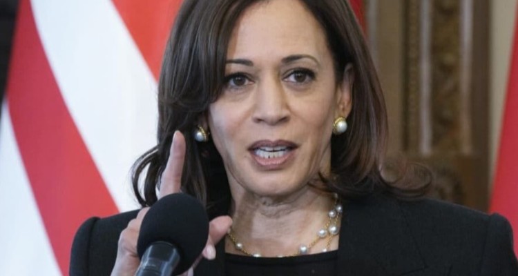 با تمام توان برای شکست ترامپ تلاش خواهم کرد