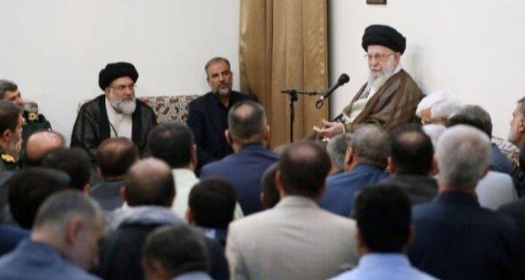 لزوم ایستادگی در مقابل جنگ روانی دشمن