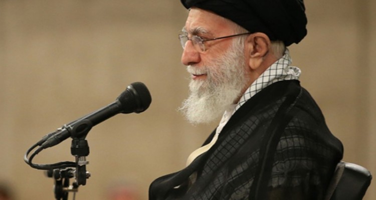 مقام معظم رهبری: انقلاب اسلامی ایران، فرصت و میدان وسیعی را در مقابل جوانان گشوده است