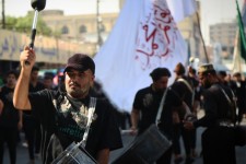 حدیث عاشقی با حسین در خیابان های پایتخت؛ به تو از راه دور سلام