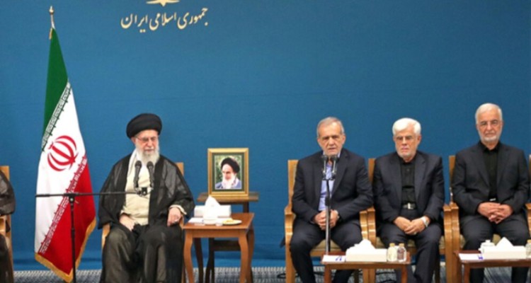 رئیس جمهور برای انتخاب وزیران با من مشورت کردند/ حتماً به میان مردم و به سفرهای استانی بروید