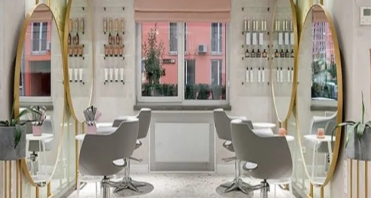 فعالیت بیش از ۱۲۰۰ آرایشگر زنانه در کرمانشاه