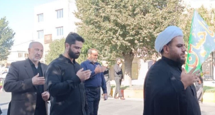 مراسم عزاداری و سینه زنی در شهرستان اسلام آبادغرب