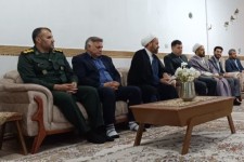 دیدا حجت الاسلام جلیلیان با خانواده شهدای شهرستان اسلام آبادغرب