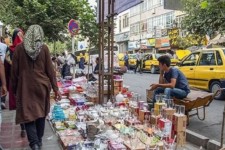 نارضایتی شهروندان اسلام‌آبادی از بساط پهن دستفروشان