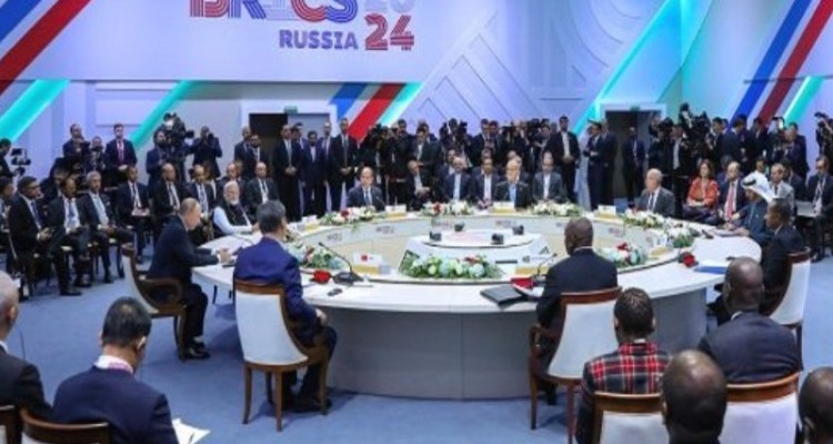 ایران آماده ایجاد روابط ترانزیتی جدید برای انتقال انرژی و کالا است/دنیا بریکس را با هدف تلاش برای کاهش قدرت دلار می شناسد