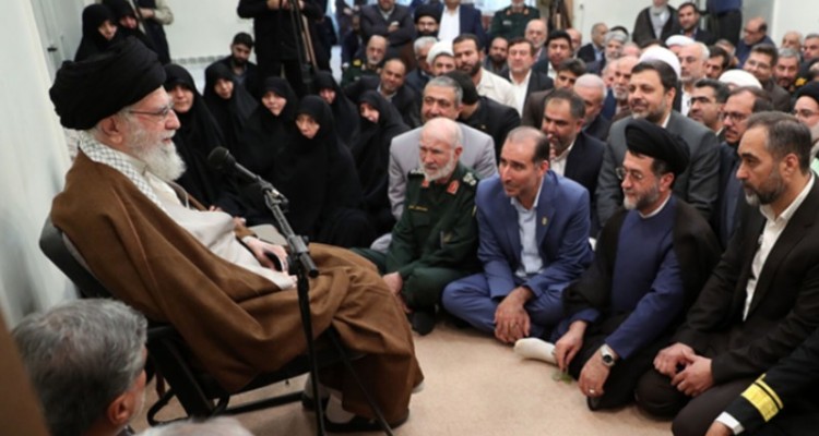 توطئه‌های دشمن پیچیده‌تر شده/ امروز «جوانان» عنصر اصلی در مقابله با بدخواهان هستند