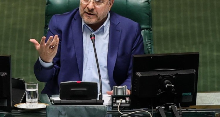 بسیج الگوی امروز جوانان در فلسطین و لبنان است