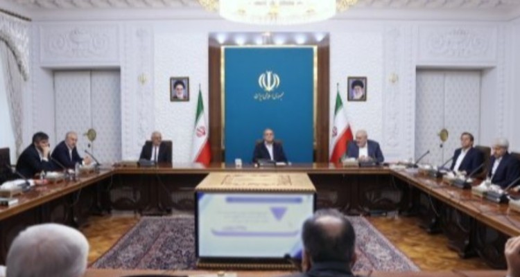 دستور پزشکیان برای رفع سریع موانع پیش‌روی سرمایه‌گذاران در صنعت برق