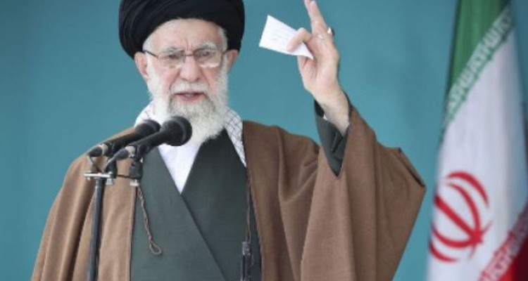 مخابره پیام ایستادگی رهبری به جبهه مقاومت