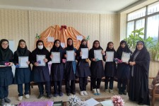 تقدیر از دبیرستان فاطمه‌الزهرا (س) اسلام‌آبادغرب