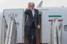 عارف به روسیه می‌رود