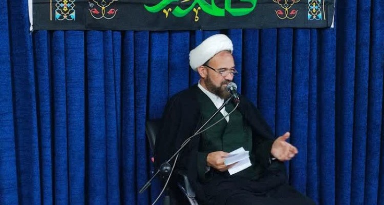 حضرت زهرا (س) معیار حق و الگوی کامل دینداری و ولایت‌مداری است