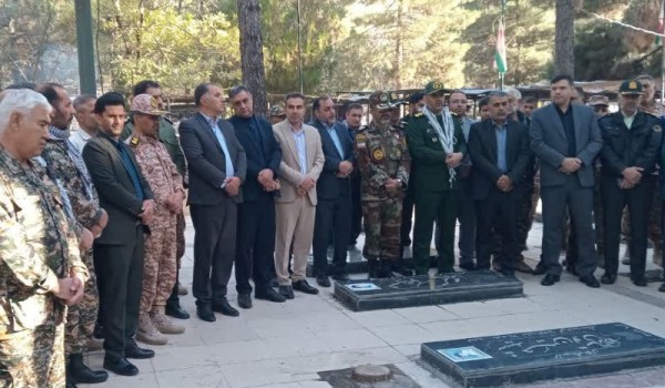 تجدید میثاق با آرمان‌های شهدا در آیین هفته بسیج اسلام‌آبادغرب