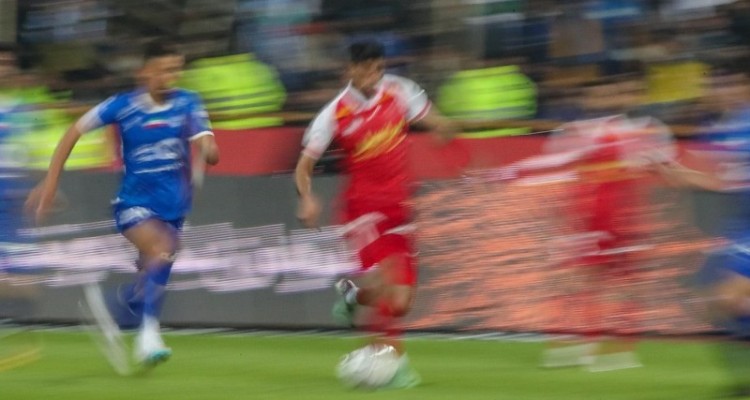 لیگ برتر فوتبال| دربی ۱۰۶ از دریچه متفاوت؛ ۱۰۵ به رنگ قرمز!