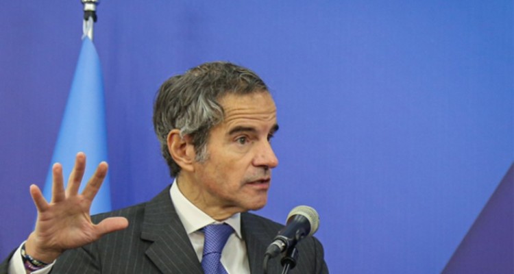 مذاکره برای حل موضوع هسته‌ای ایران ادامه دارد