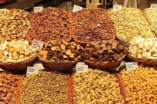 یلدای گران‌تر از پارسال؛ افزایش قیمت آجیل در اسلام‌آبادغرب