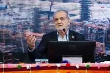 زیر بار خواسته‌های ذلت‌بار آمریکا نمی‌رویم/ اصلاح قیمت بنزین برای رفع ناعدالتی بود/ چاره ای جز صرفه جویی نداریم