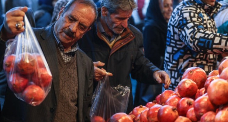 تورم فزاینده یلدا در سایه عدم مدیریت دولت سفره مردم را کوچک کرد