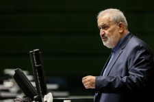 کشت برخی محصولات را باید کنار بگذاریم