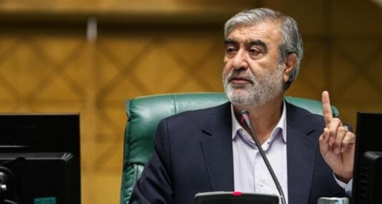 انقلاب اسلامی با عربده کشی تروریست ها خدشه دار نخواهد شد/تیراندازی به سمت مردم اعتراض نیست اغتشاشگری است