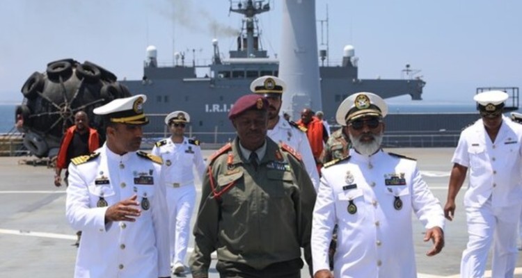 حضور کارکنان ناوگروه نیروی دریایی چین و آفریقای جنوبی در ناوبندر مکران و ناوشکن شهید نقدی