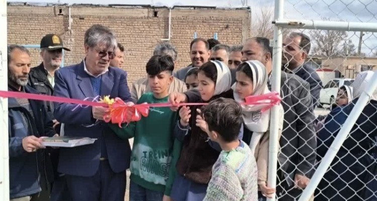 بهره‌برداری از پروژه‌های راه‌سازی، ورزشی و مسکن در اسلام‌آبادغرب و حمیل