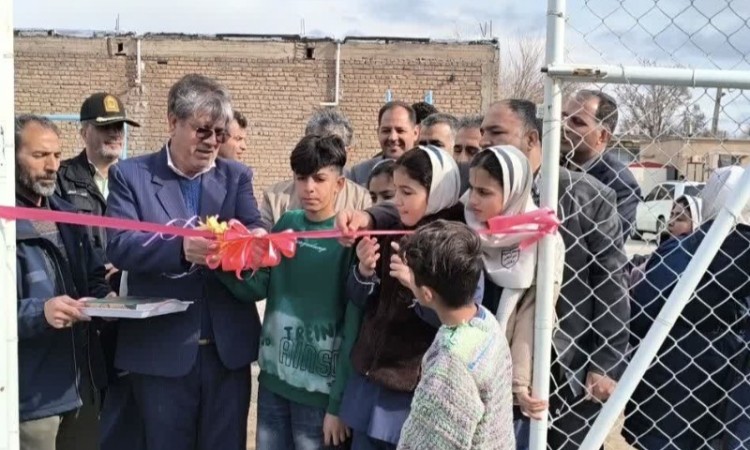 بهره‌برداری از پروژه‌های راه‌سازی، ورزشی و مسکن در اسلام‌آبادغرب و حمیل