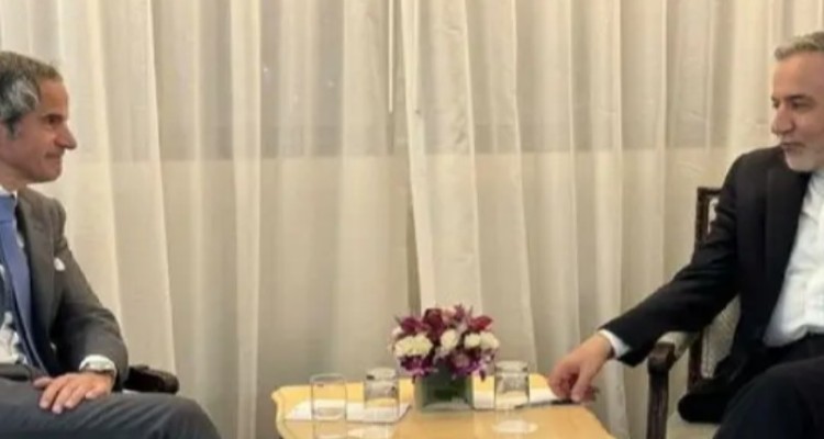 عراقچی با گروسی دیدار کرد