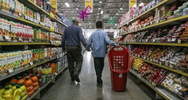 کاهش قدرت خرید مردم و بحران نقدینگی اصناف را تحت فشار قرار داده است