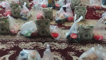 توزیع ۵۰ بسته معیشتی در بخش حمیل؛ اجرای گسترده طرح ایران همدلی توسط مؤسسه عطر گل نبوی