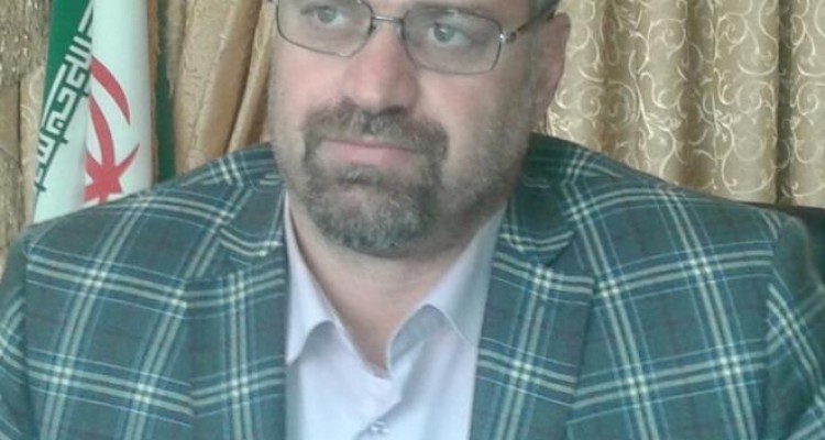 معلمین قشری هستند که با وجود مشکلات رفاهی گذشت و ایثارشان بیشتر می شود/دولت وظیفه دارد خدمات بیشتری برای این قشر فراهم نماید