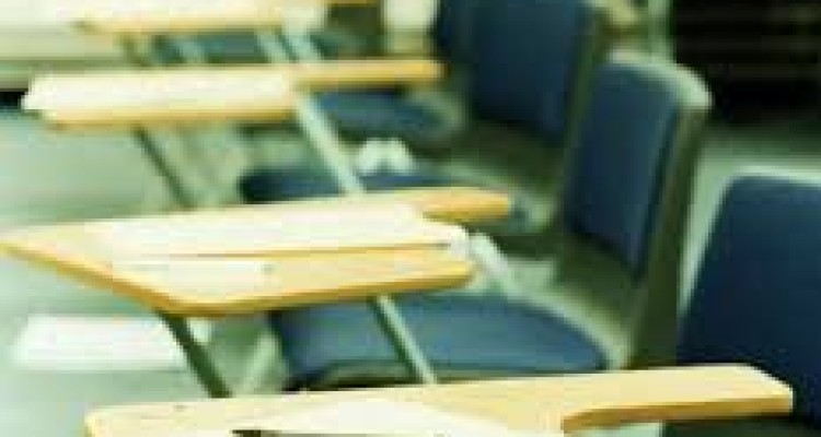 دانشگاه آزاد واحد اسلام آباد غرب آماده برگزاری امتحانات پایان ترم